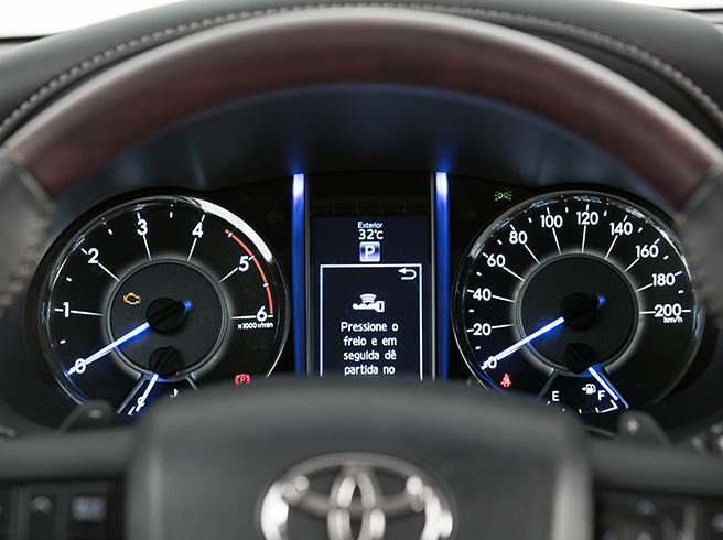 2.8 SRX 4X4 7 LUGARES 16V TURBO INTERCOOLER DIESEL 4P AUTOMÁTICO