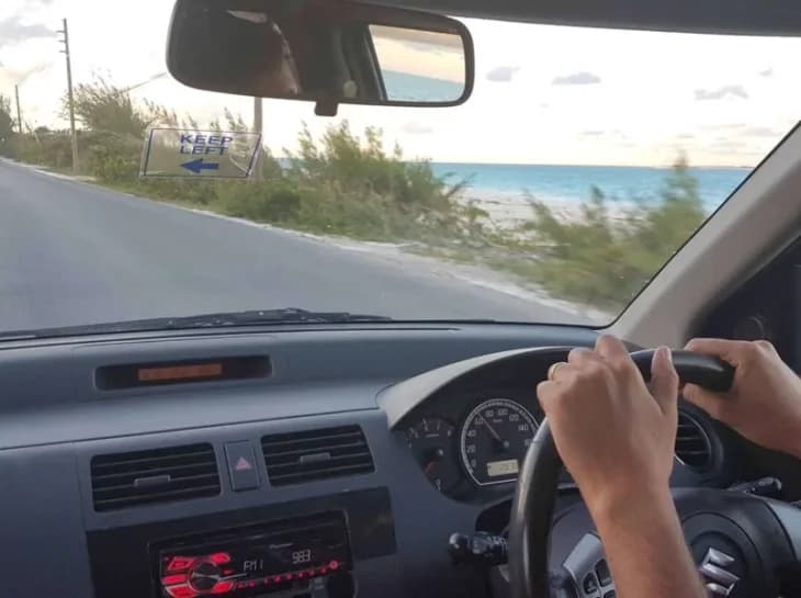 Volante do lado direito não é só para inglês ver