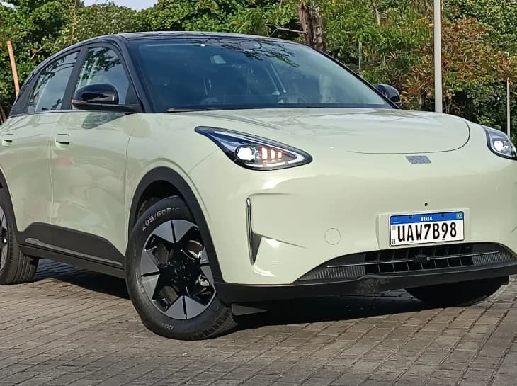 Geely EX2 tem retração de 53,1% e perde 24 posições em setembro; Hyundai i20 cai 19