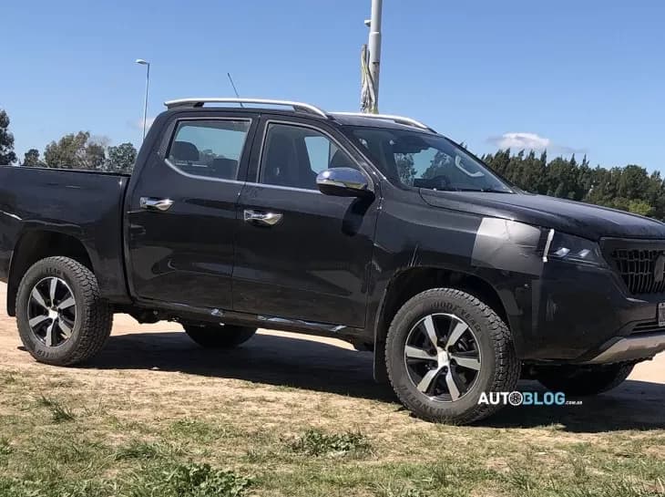 Peugeot testa Landtrek com novo motor turbodiesel