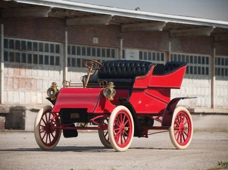 Os primeiros carros das 10 maiores marcas do mundo