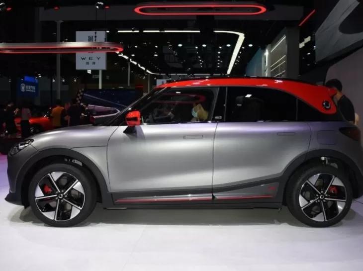 Pequeno Smart volta à vida em Salão chinês