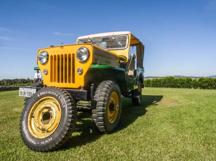 Jeep comemora os 70 anos do CJ-3B