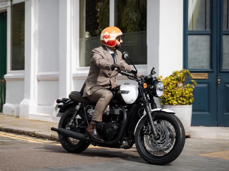 Triumph Bonneville T120 ganha edição limitada