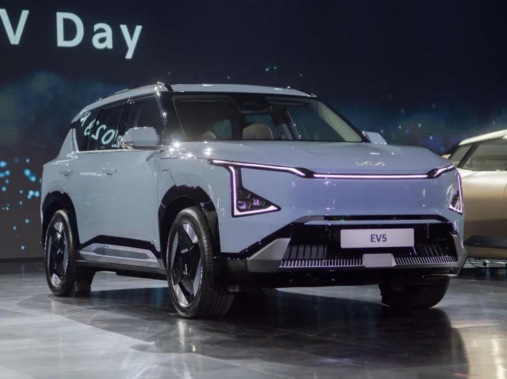 Kia mostra SUV EV5 e antecipa conceitos EV3 e EV4