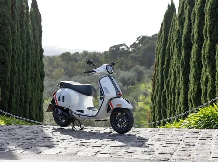 Vespa GTS 2023: análise completa do novo scooter