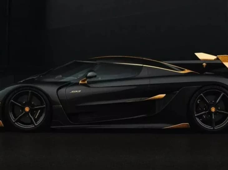 Koenigsegg de 1.600 cv recebe detalhes em ouro