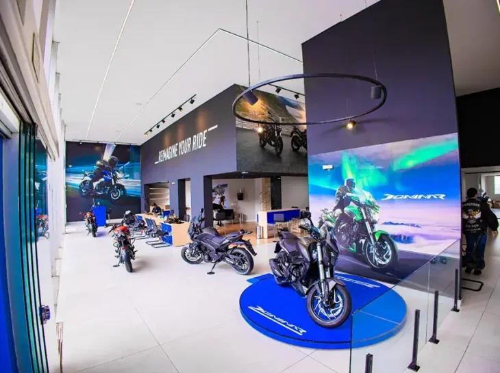 Bajaj inaugura loja em Belo Horizonte (MG)