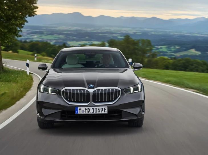 Novo BMW Série 5 chegará em março
