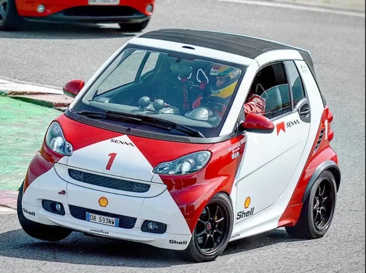 30 anos sem Senna: Smart com visual de McLaren?