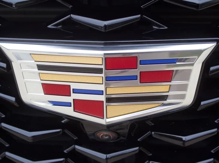 Cadillac: do luxo para as pistas de corrida