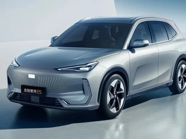 Renault avança ao confirmar acordo com a Geely