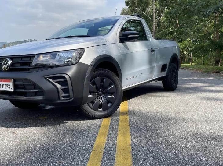 Fiat Strada sobra; Saveiro supera Toro... De novo