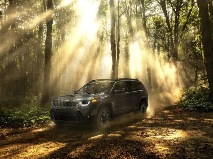 Novo Jeep Cherokee estreia ainda em 2025
