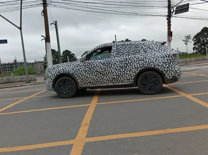 SUV da Changan rival do BYD Song é visto em SP