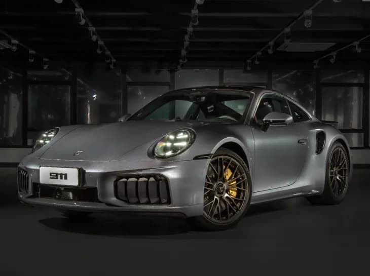 Híbrido, novo Porsche 911 Turbo S chega ao Brasil