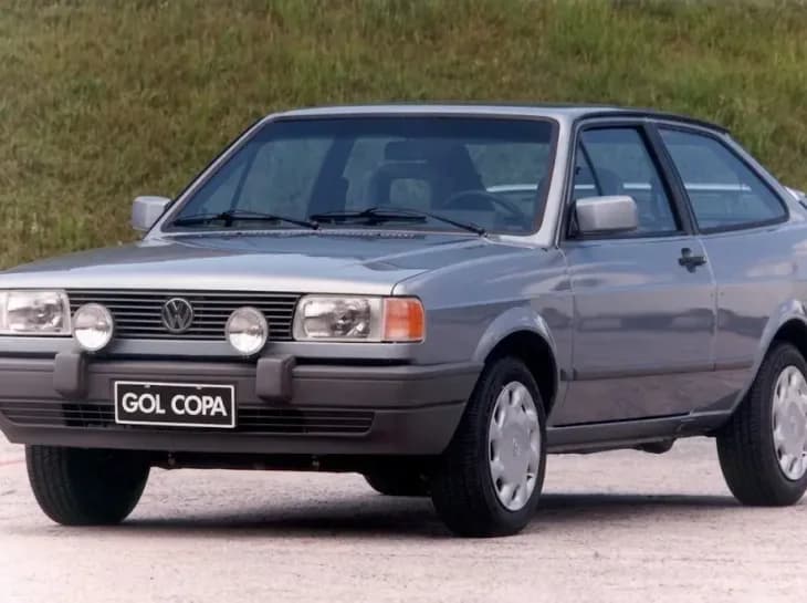 VW Gol do Tetra era basicão com visual esportivo
