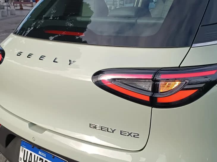 Geely completa 1º ano de Brasil e bate recorde