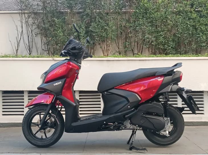 Teste: Yamaha ZR 125 Hybrid Connected