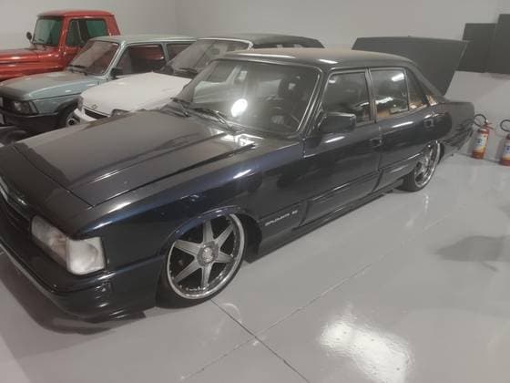 Carro 4.1 DIPLOMATA SE 12V GASOLINA 4P MANUAL