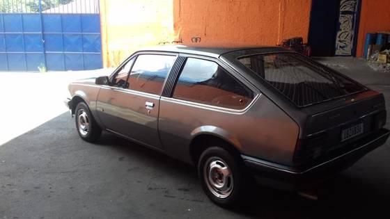 Carro 1.6 HATCH 8V GASOLINA 2P MANUAL