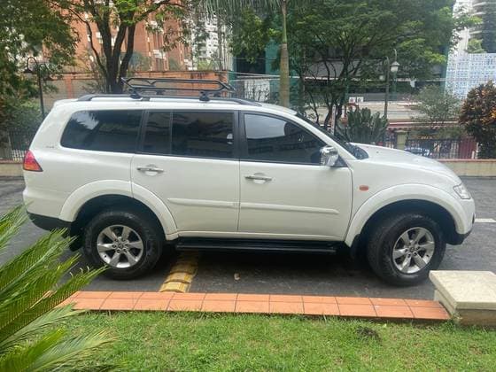 Carro 3.2 HPE 4X4 7 LUGARES 16V TURBO INTERCOOLER DIESEL 4P AUTOMÁTICO