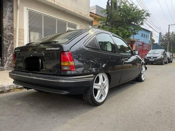 Carro 1.8 EFI GL 8V ÁLCOOL 2P MANUAL