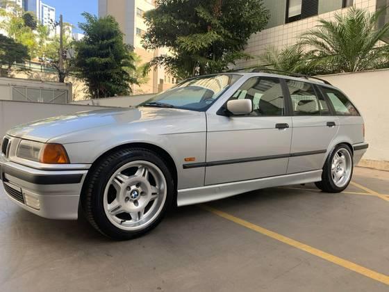 Carro 2.8 TOURING 24V GASOLINA 4P AUTOMÁTICO