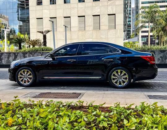 Carro 4.6 V8 SEDAN GASOLINA 4P AUTOMÁTICO