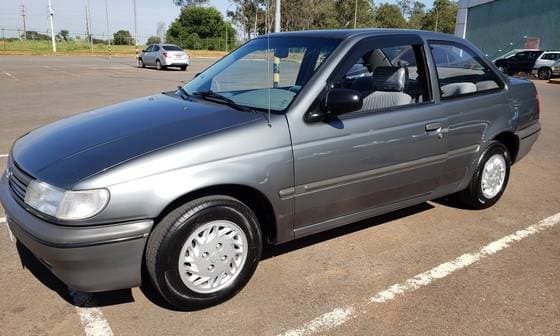Carro 1.8 CL 8V GASOLINA 2P MANUAL
