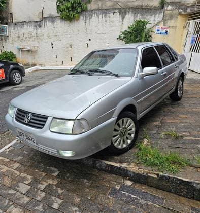 Carro 1.8 MI 8V ÁLCOOL 4P MANUAL