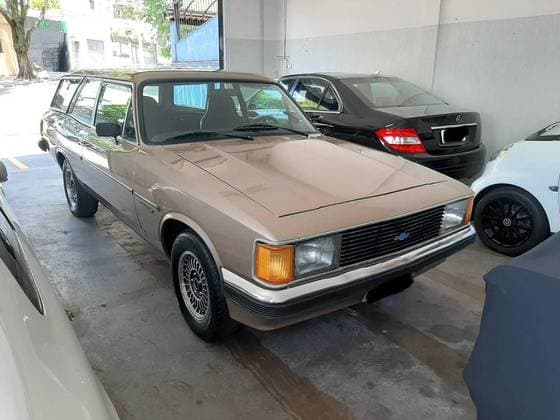 Carro 4.1 COMODORO 12V GASOLINA 2P MANUAL