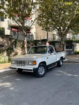 Carro 4.0 CS 8V DIESEL 2P MANUAL