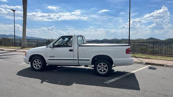 Carro 2.2 EFI DLX 4X2 CS 8V GASOLINA 2P MANUAL