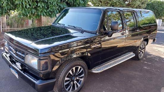 Carro 4.0 CUSTOM DE LUXO 8V DIESEL 4P MANUAL