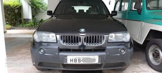 Carro 3.0 FAMILY 4X4 24V GASOLINA 4P AUTOMÁTICO