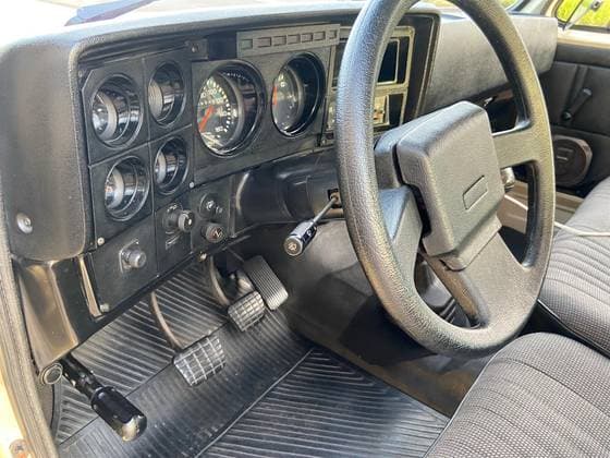 Carro 4.1 CUSTOM S 8V GASOLINA 4P MANUAL