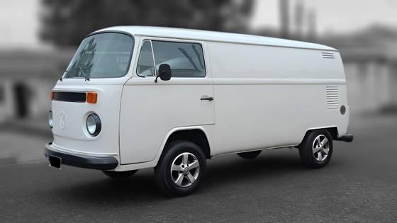 Carro 1.6 FURGÃO 8V ÁLCOOL 3P MANUAL