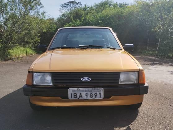 Carro 1.6 GHIA 8V GASOLINA 2P MANUAL