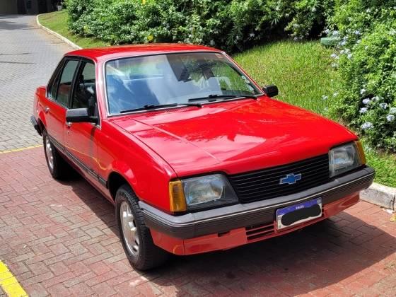 Carro 1.8 SL/E 8V ÁLCOOL 4P MANUAL