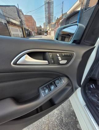 Carro 1.6 SPORT TURBO GASOLINA 4P AUTOMÁTICO