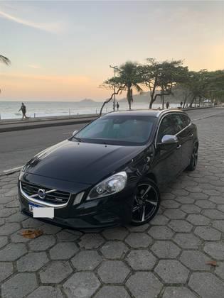 Carro 3.0 T6 R DESIGN 24V TURBO GASOLINA 4P AUTOMÁTICO