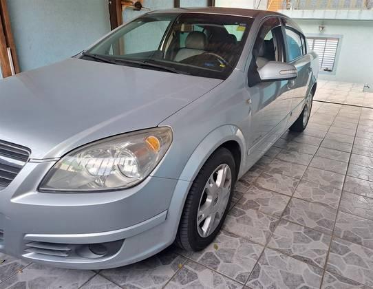 Carro 2.0 MPFI ELEGANCE 8V FLEX 4P AUTOMÁTICO
