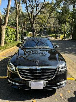 Carro 4.0 V8 TURBO GASOLINA L 9G-TRONIC