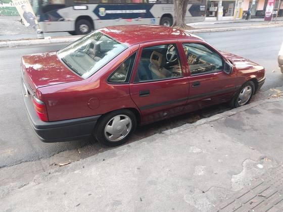 Carro 2.0 MPFI GLS 8V GASOLINA 4P MANUAL