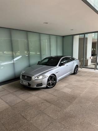 Carro 5.0 V8 S/C GASOLINA SUPERSPORT AUTOMÁTICO