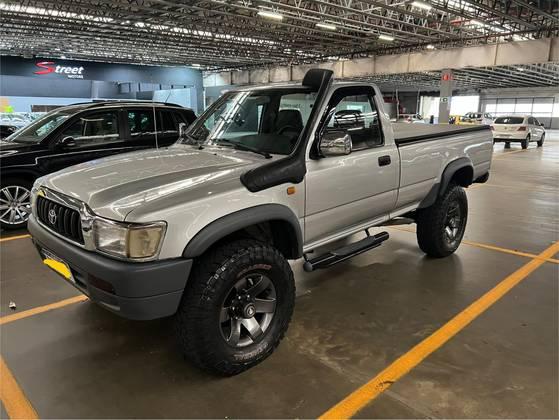 Carro 2.7 SRV 4X2 CS 16V GASOLINA 2P MANUAL