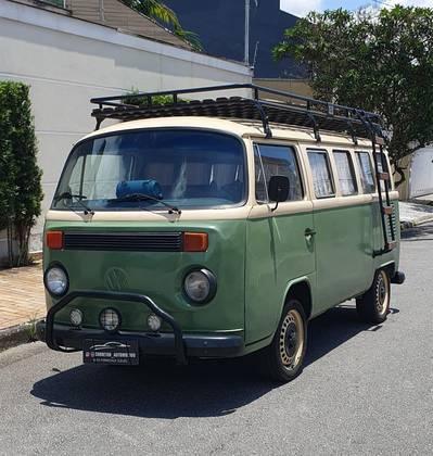 Carro 1.6 LUXO 8V GASOLINA 3P MANUAL