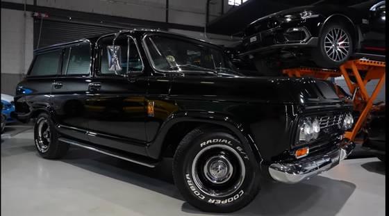 Carro 4.1 CUSTOM DE LUXE 12V GASOLINA 4P MANUAL