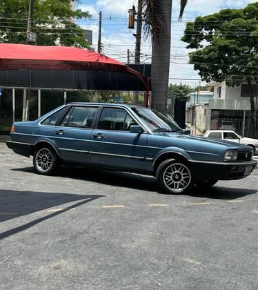 Carro 2.0 GLS 8V GASOLINA 4P MANUAL